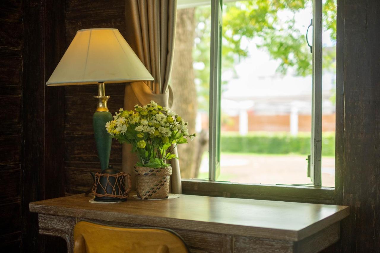 Baan Suan Krung Kao Hotell Phra Nakhon Si Ayutthaya Exteriör bild
